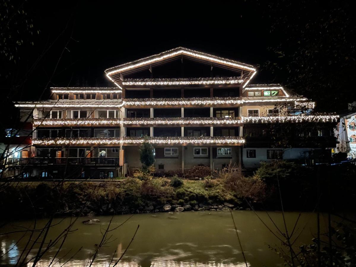 Hotel Lukasmayr Fusch an der Glocknerstraße Esterno foto