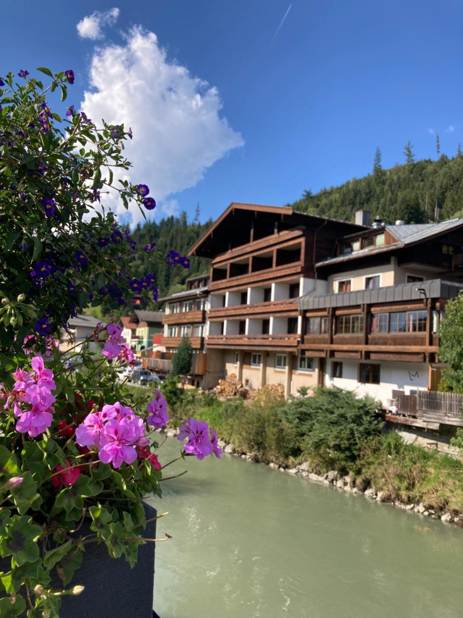 Hotel Lukasmayr Fusch an der Glocknerstraße Esterno foto